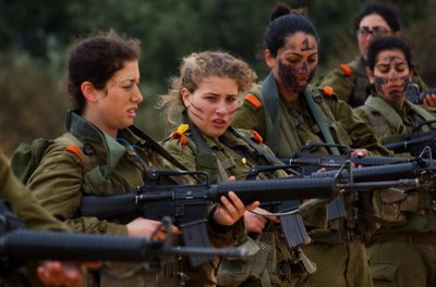 Female_combat_soldiers.jpg